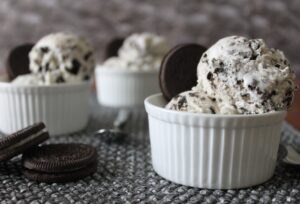 Oreo Ice Cream - Παγωτό με Μπισκότα Oreo